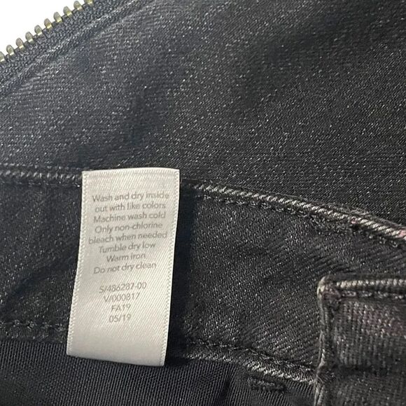 Athleta Sculptek Ultra Skinny Jeans, Size 4P. Grey Carbon Wash, near black. Zip - Picture 9 of 16